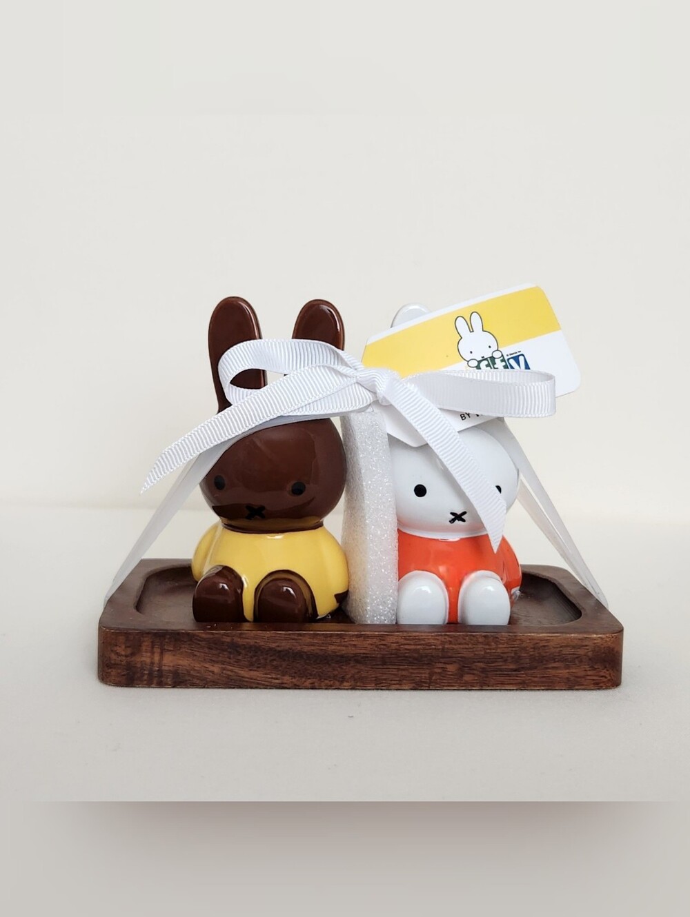 Miffy Brown & White Salt & Pepper Shakers on Wood Tray Set, Fall Autumn NWT